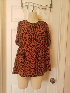 Women’s Rust Leopard Print Peplum Top Size 16
